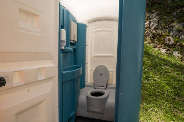 Best Construction site porta potty rental  in , FL